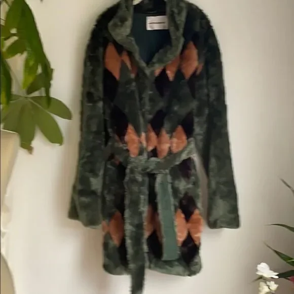 New Antik Batik
Khalim Coat - Picture 8 of 8